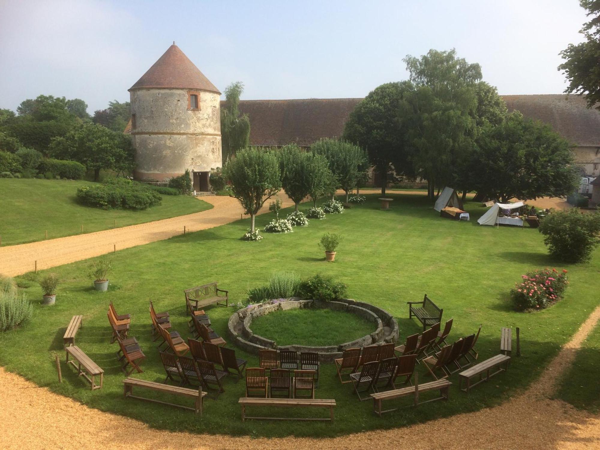 La Ferme Au Colombier Bed & Breakfast Neron Exterior photo